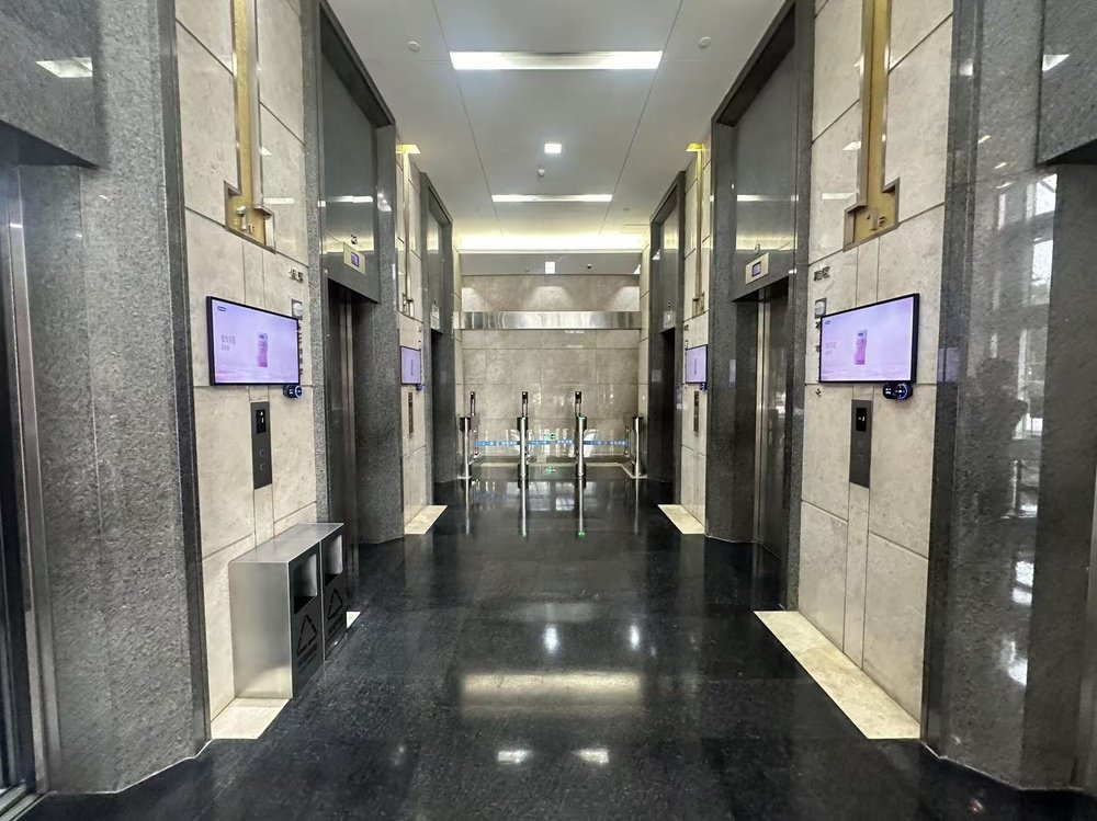 电梯厅1